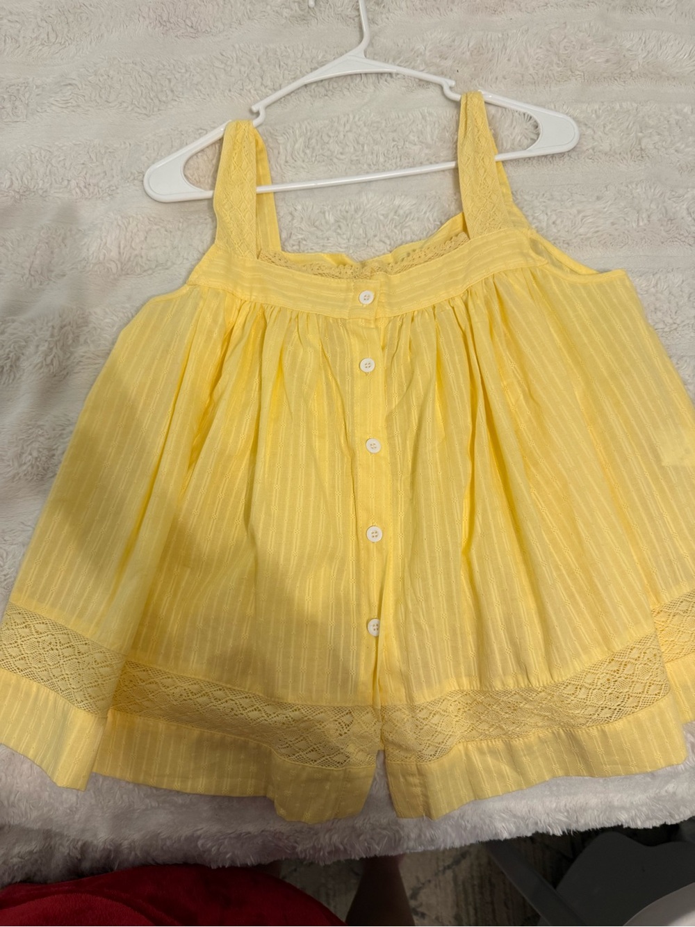 Amazon Yellow Button-Front Lace Trim Summer Tank Medium